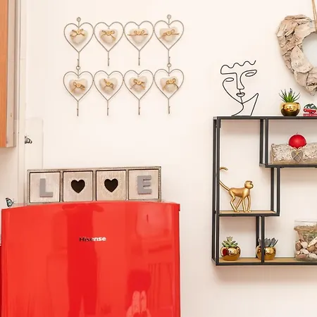 Apartment Portatorre Suite, A Charming In The Heart Of Como, Free Private Parking, Air Conditioning & More! *