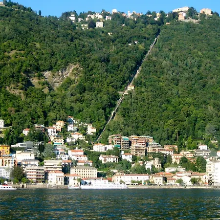 Apartment Portatorre Suite, A Charming In The Heart Of Como, Free Private Parking, Air Conditioning & More! Como